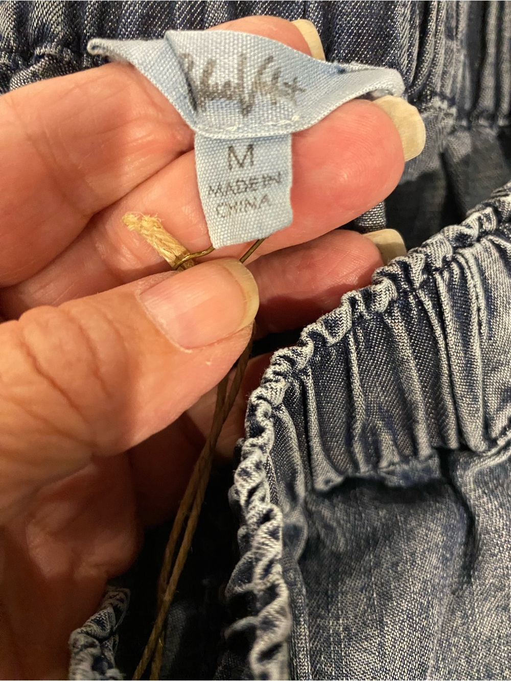 Washed Blue Wide-Leg Ruffle Hem Pants - Picture 6 of 9
